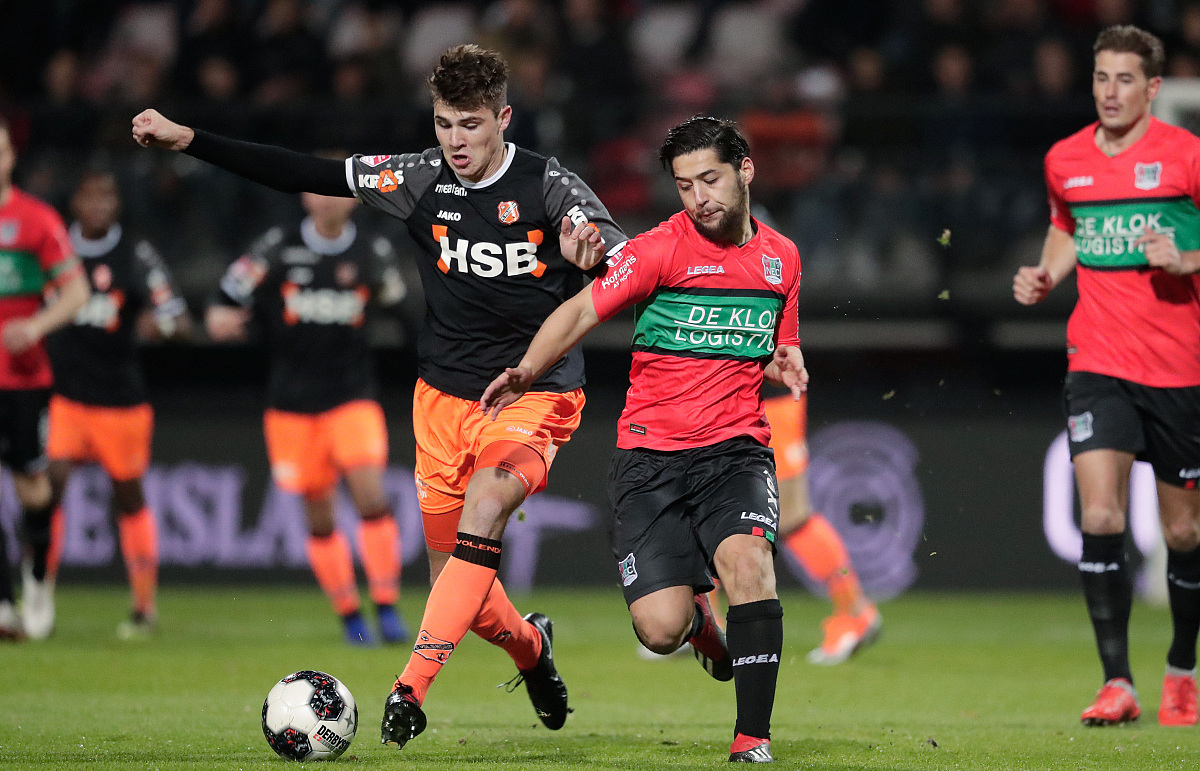 更令人质疑 更令人质疑