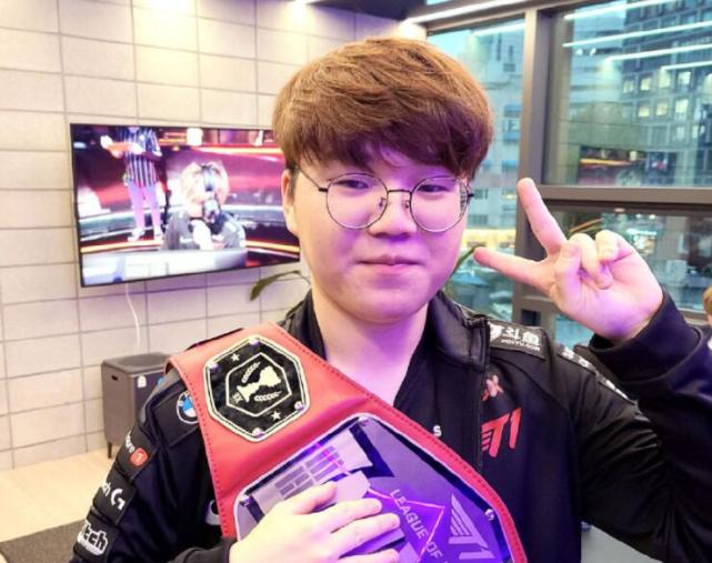 试不同分支 试不同分支