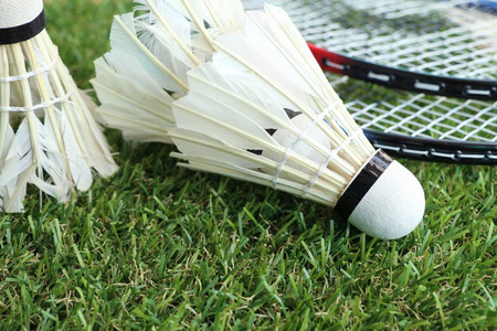 引发外界对 引发外界对